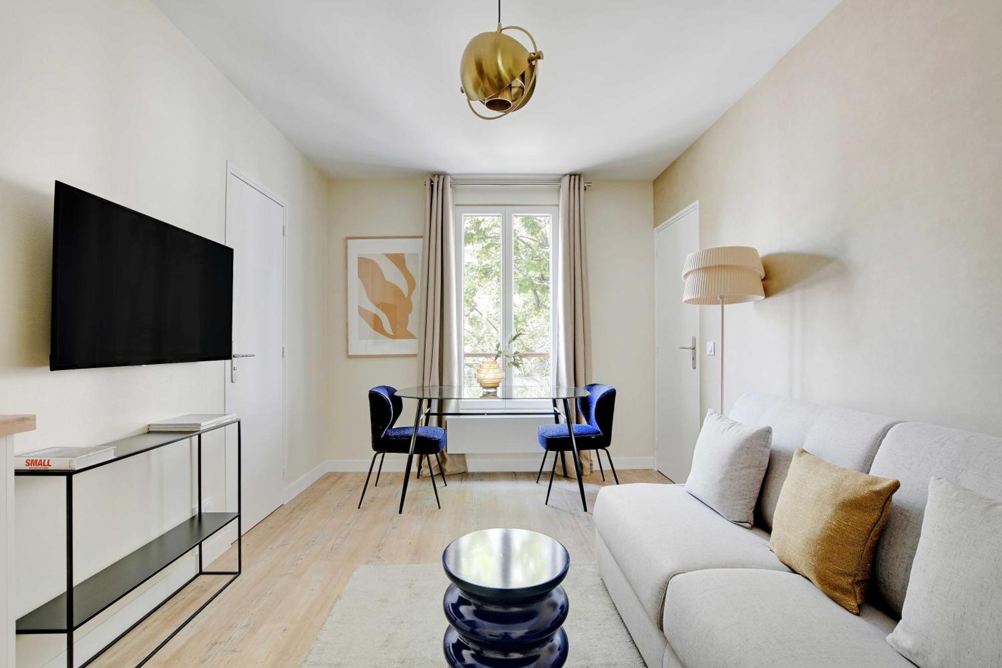 Cosy Apartment - 1Bdr For 3P - Иври сюр Сен Екстериор снимка