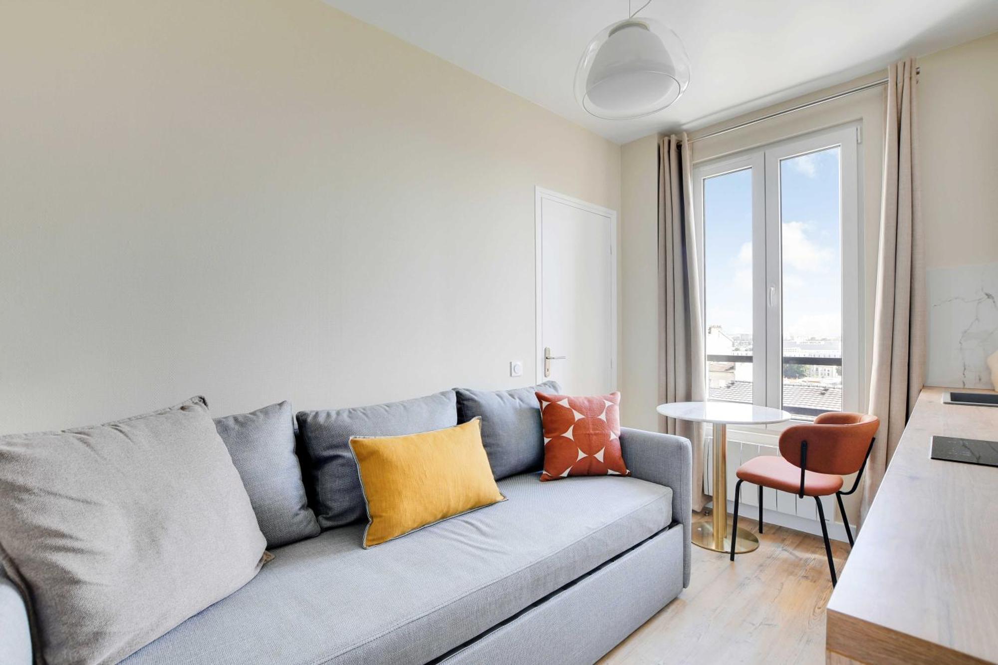 Cosy Apartment - 1Bdr For 3P - Иври сюр Сен Екстериор снимка