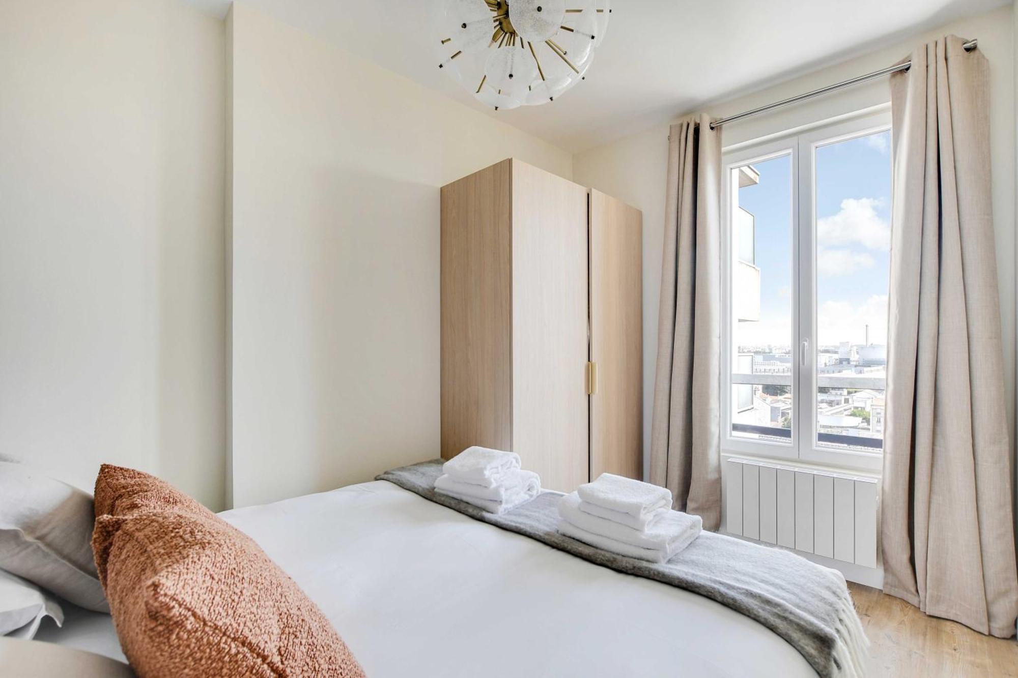 Cosy Apartment - 1Bdr For 3P - Иври сюр Сен Екстериор снимка