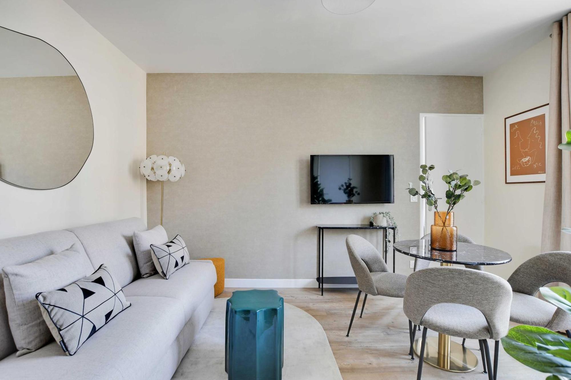 Cosy Apartment - 1Bdr For 3P - Иври сюр Сен Екстериор снимка