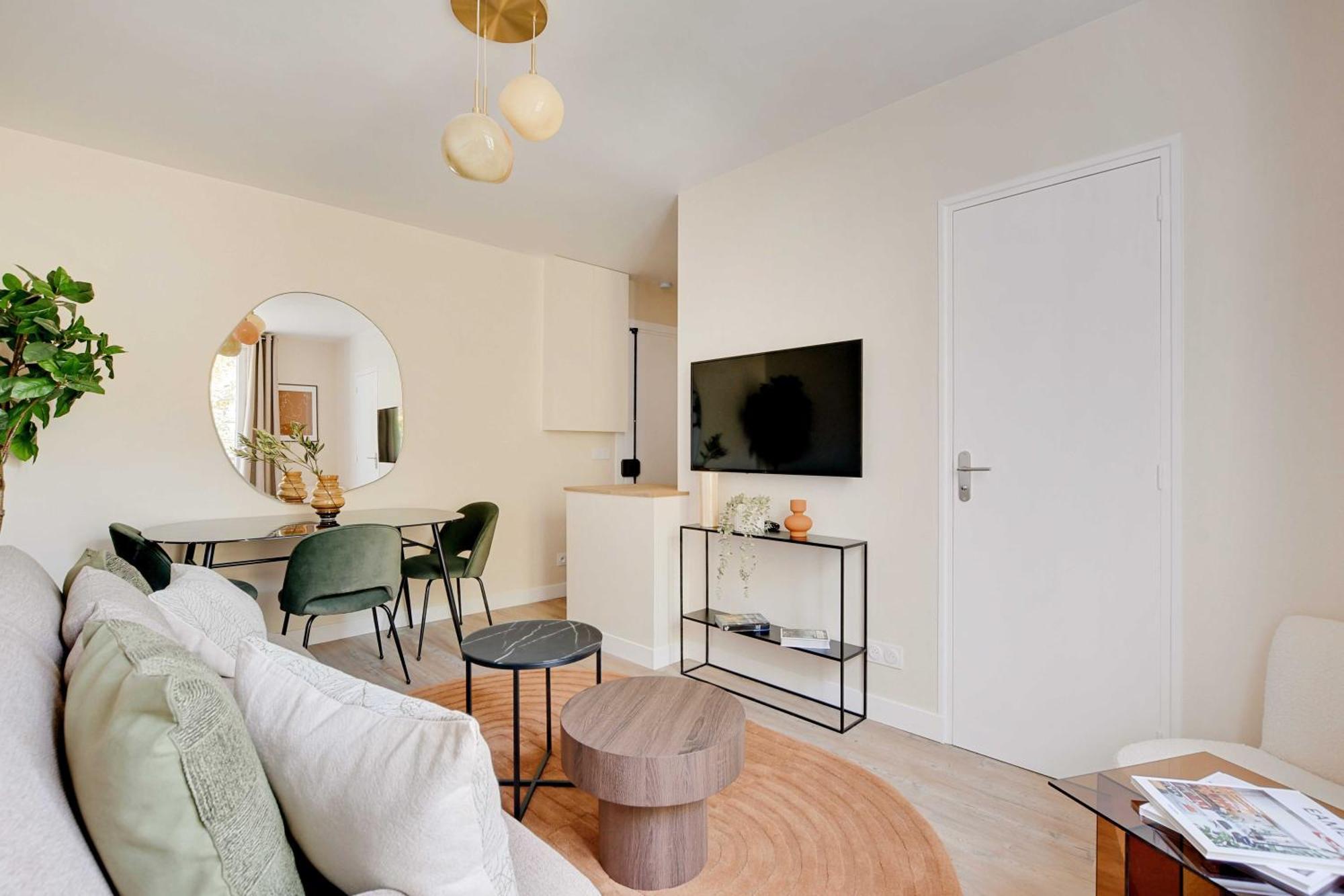 Cosy Apartment - 1Bdr For 3P - Иври сюр Сен Екстериор снимка